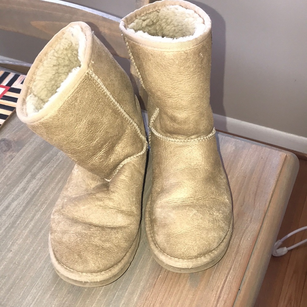 UGG short classic boot
